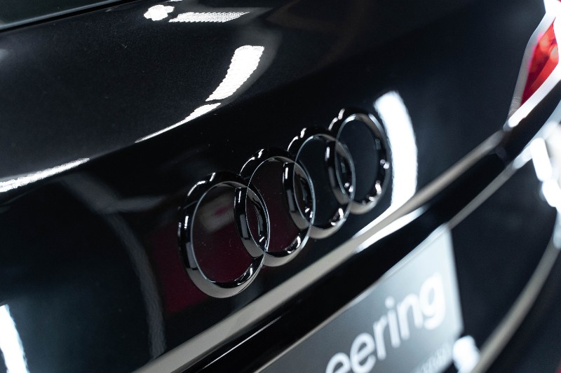 Audi Q7 после бронирования пленкой с подворотом: эстетичная и аккуратная работа